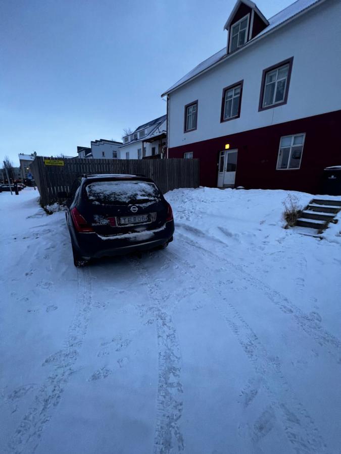 Akureyri Central Apartment Exterior photo